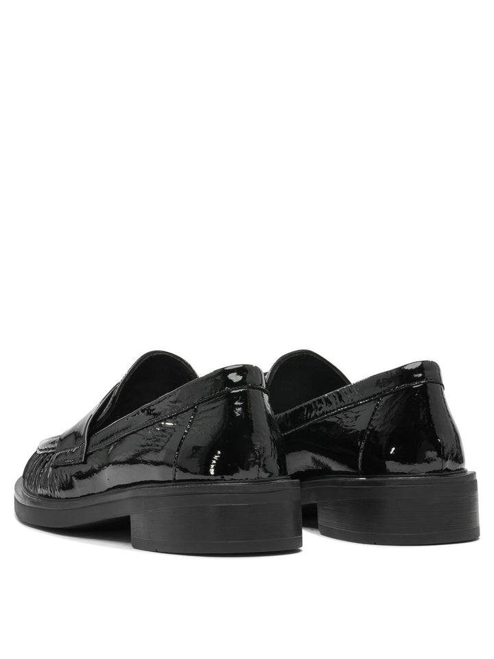 Strategia  Loafers & Slippers - Black | 0b897e94dd57d2648c3eb40f164c5d0b91e8f7de