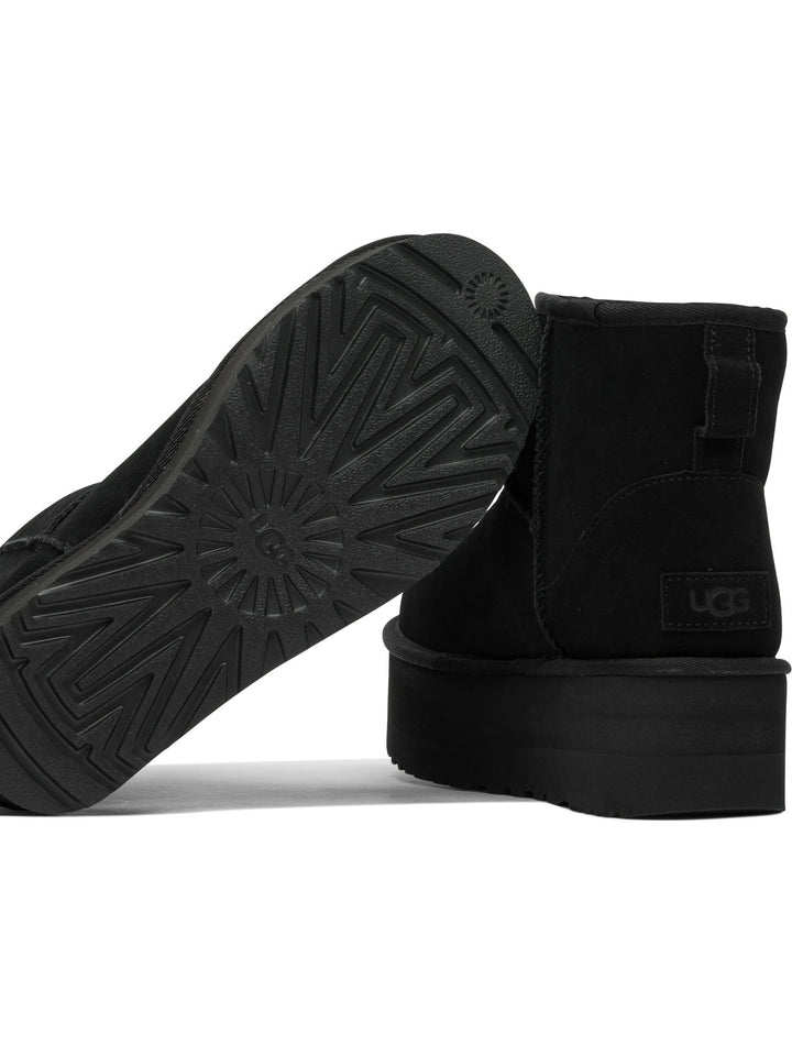Ugg Classic Mini Platform Ankle Boots - Black | 3bc35454a54045f292ea1b78bb537907e2bdefa9