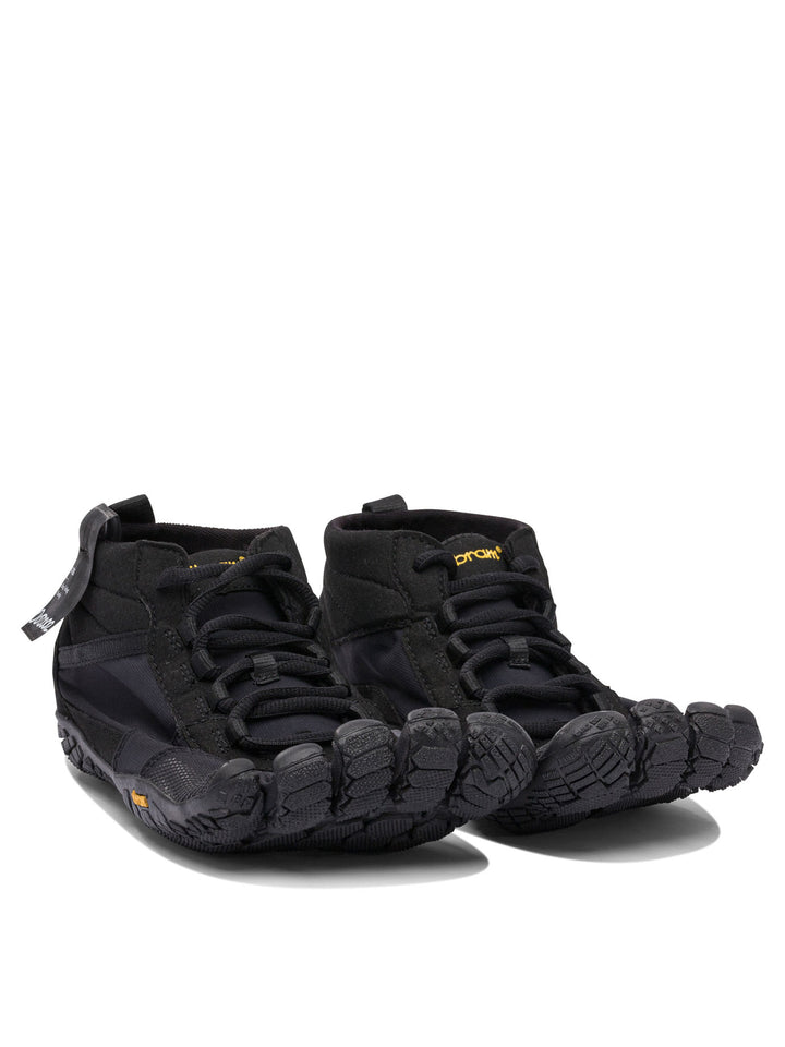 Vibram V-Trek Insulated Sneakers & Slip-On - Black | bca695b8c9e58f2e69acf9d131a20e743dd5bbf0