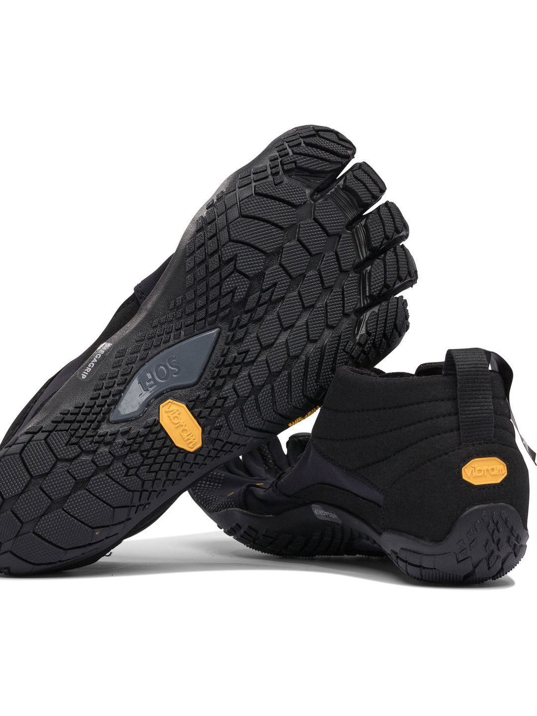 Vibram V-Trek Insulated Sneakers & Slip-On - Black | a9000e60395c557e55f839059e8388c2d80c2e59