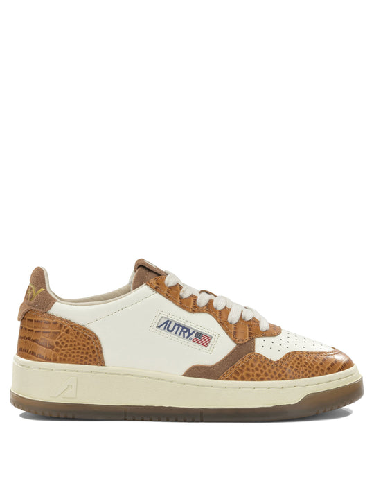 Medalist Low Sneakers & Slip-On Beige