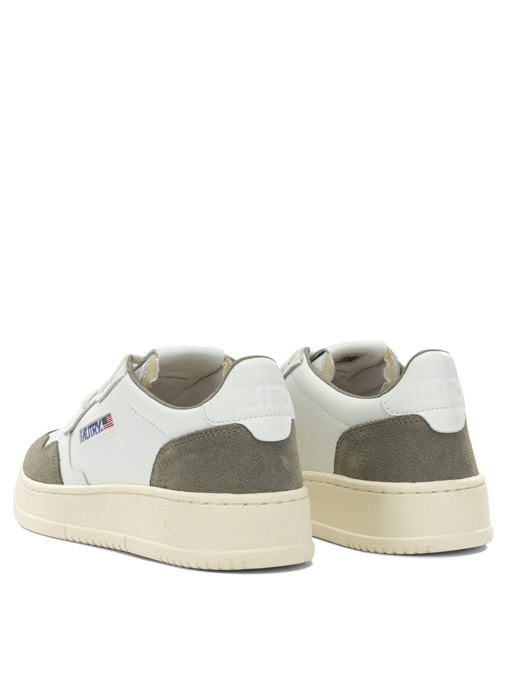 Autry Medalist Low Sneakers & Slip-On - White | ed5333c1425a0109a212f825b14ef61eeb6c4bd5