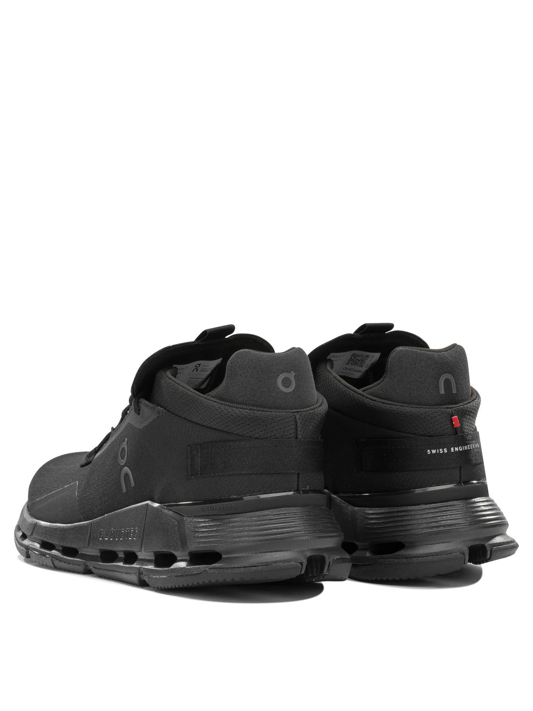 On Running Cloudnova 2 Sneakers & Slip-On - Black | 84a14be98125cb73bc0daf7c7b5d891ceef8d19d