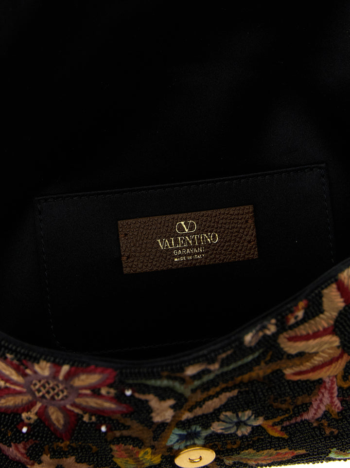 Valentino Garavani Devain Shoulder Bags - Black | 81e78daedc4b4241e1387e291165743dd736f3df