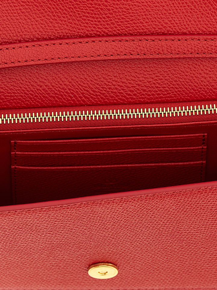 Valentino Garavani Valentino Garavani Vlogo Signature Shoulder Bag Shoulder Bags - Red | 6590f46d330ca3dfe9d66e0a6138b65a6647e766