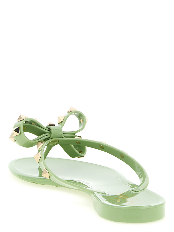 Valentino Garavani Pm Thong Rockstud Sandals - Green | c0f0ccbf9696ab513c0ce46a62ad0eabf315f7f1