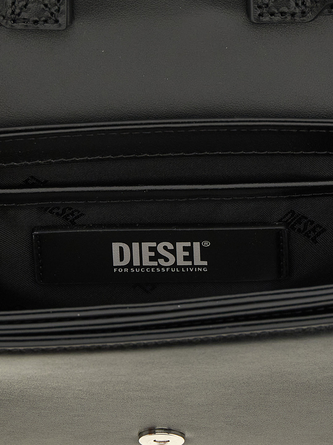 Diesel 1dr Shoulder Bags - Black | ea32f0ed6fe9cd427d464d274aff735deceb3099
