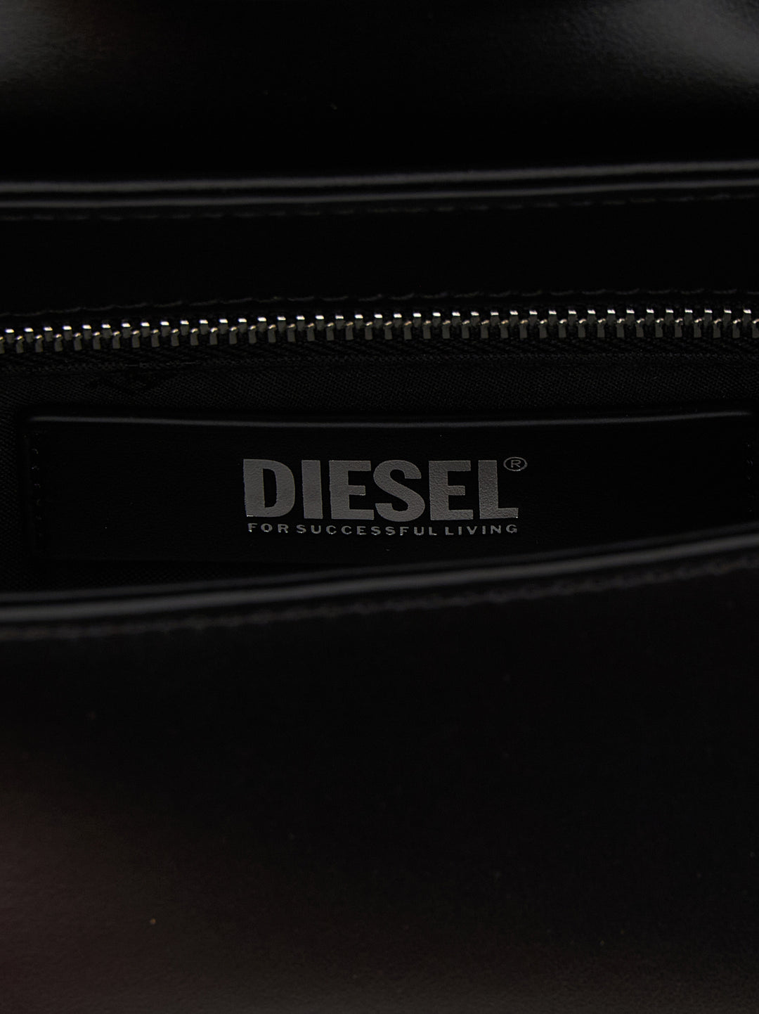 Diesel Play Clutch Shoulder Bags - Black | a892620b6b5ff9c4f256529bee2f5392e8d644e5