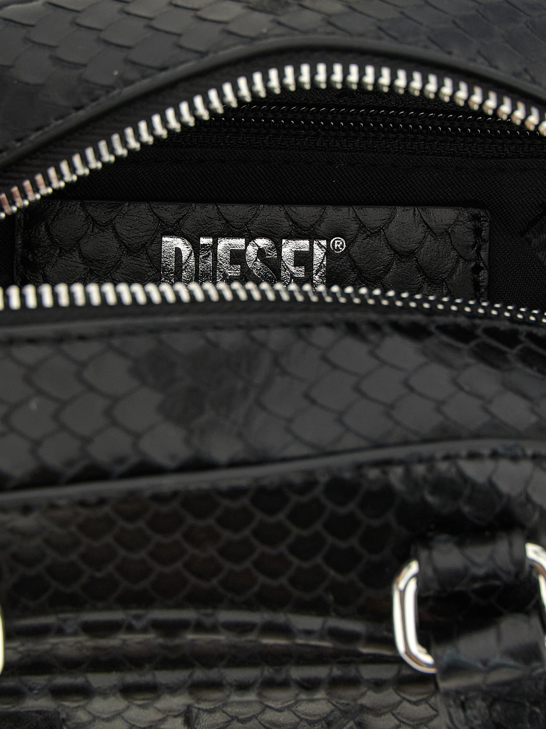 Diesel 1dr Dome Crossbody Bags - Black | f81a419c5f3e07f1a0ce02c952b0695ff65d6a18